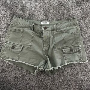 mudd green shorts